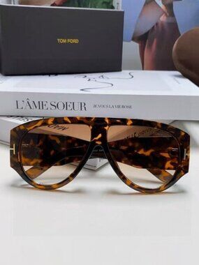 Tom Ford Oversized Tortoiseshell Aviator Sunglasses